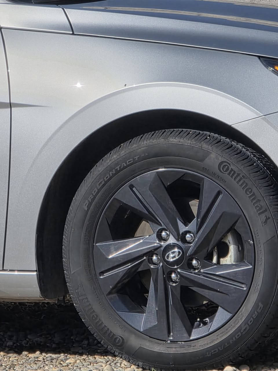 اللنترا امريكي  للبيع
2023
فول عدا فتحة سقف  و اشاير مرايات 
الضرر الجاملغ الخلفي 
السعر الاتصال على الرقم 
***********
