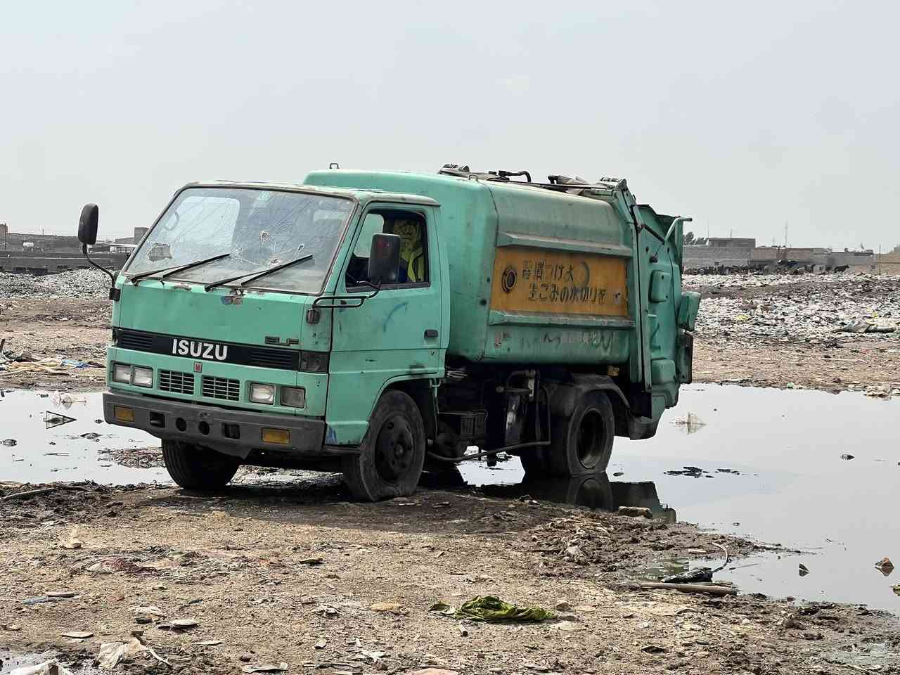 سلام عليكم
ازوزه كابسه للبيع 2 طن اوراقها كامله بدون تحويل
رقم صاحب السياره ‭0770 994 5286‬ للاستفسار
