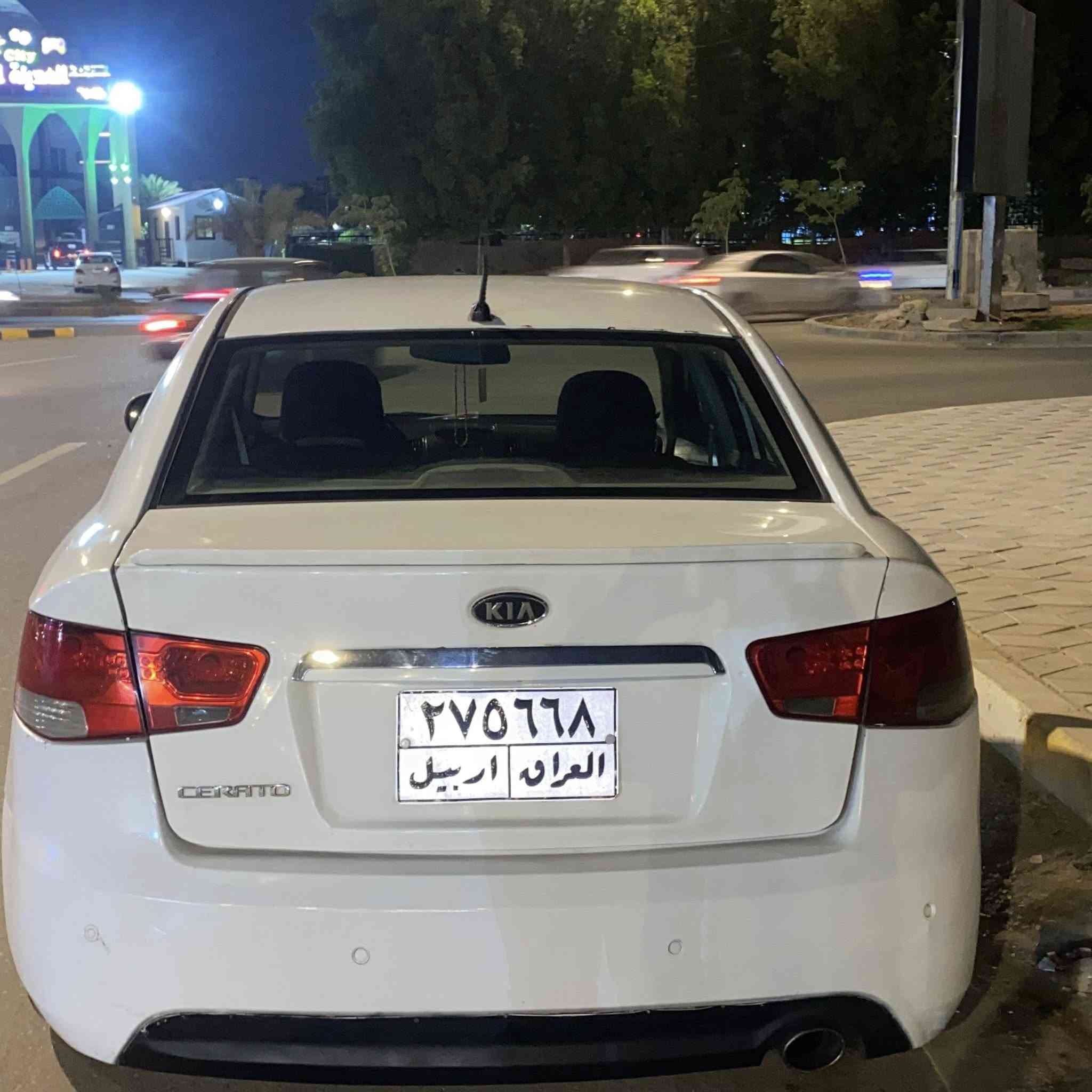 سلام عليكم سيراتو 13 مصبوغه عام مداور فقط مكان السياره نجف السعر 72 ورقه وبيه مجال بسيط كير محرك وتبريد مكفول للاستفسار الاتصال على الرقم ***********
