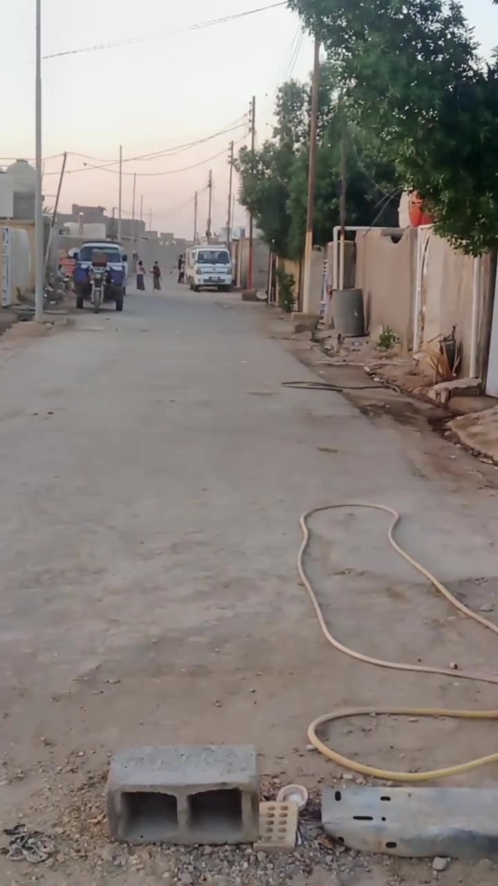مساحه 175 بره سليم ابو لعتيك خدمات مي وكهربا ستقبال وقرفه ومطبخ وصاله***********
