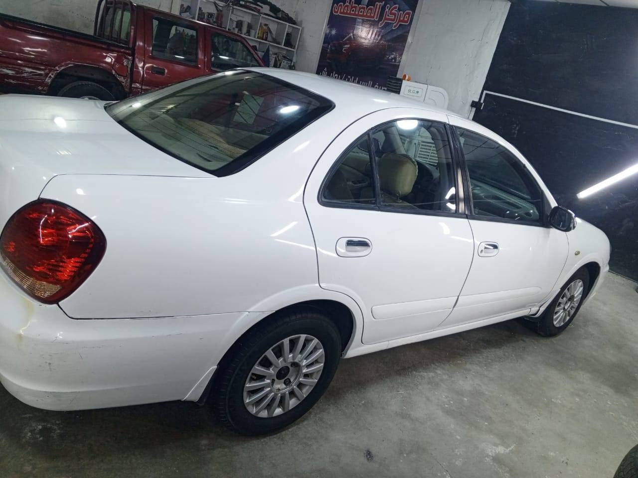 السلام عليكم للبيع نيسان سني مديل 2010بيه 3 قطع صبغ بدون دواخل سياره جاهزه مكينه وكير بحاله جيده وحدادي50/100 وتخم تاير  جدد تبريد وتدفه فول شاشه داخل بيجي كير اوتماتيك الرقم اربيل بسمي تريد وكاله تريد تحويل محرك 1800 السعر 88وبيه مجال مكاني بابل حله ***********مكلف بنشر
