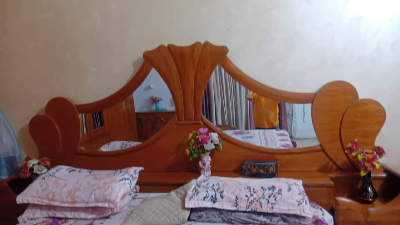 السلام عليكم غرفه لبيع انجاره فول سعر 1500اوبيهي مجال قليل مكانهي بابل حي صحيه
***********
