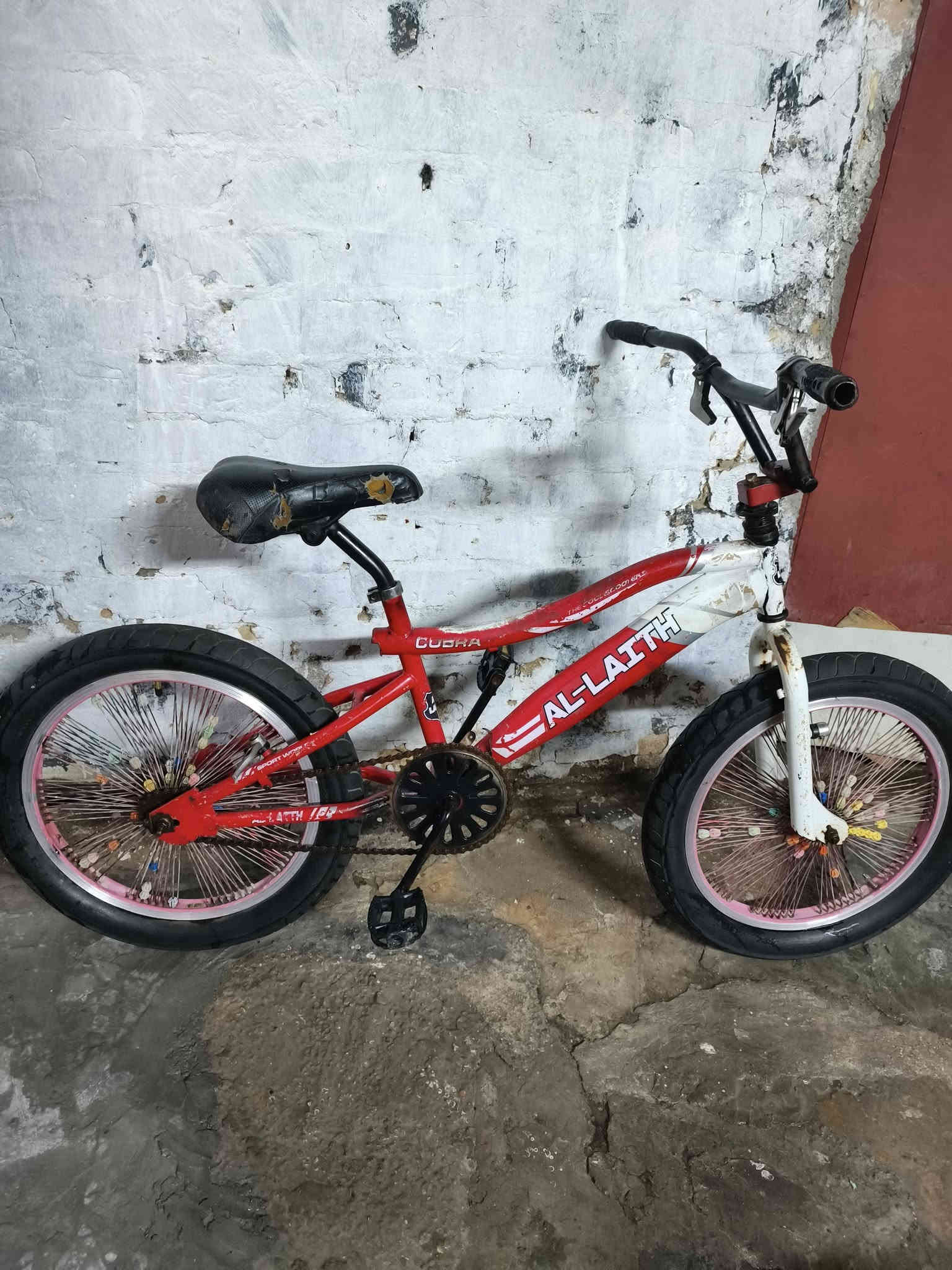 باسكلات حجم 20 للبيع
نظيفات
نقصهن بريكات (الوايرات بس موجود يدات)
الواحد سعرة 40
وإذا ثنينهن تاخذهن عل 70
العنوان الرمادي حي البكر قرب النادي الملكي
للاستفسار الاتصال ***********
