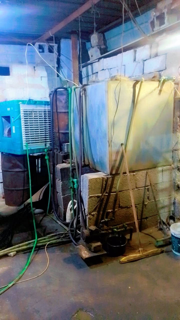 سلام عليكم موقع للبيع حمل 600 مكاين 2 وحدة كمنز خمسة ونص والثانية  شتاير 12 ولف موقع شغال  خير من الله حصة كاز 150KV .مكاني بغداد المعامل السياحي طريق بعقوبة القديم قرب محطة الانتصار.. اني مكلف بالنشر.. اتصل وتدلل ***********
