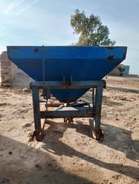 ناثره للبيع ام ٣٠٠كيلو شرط اشقل لالحيم ولاكسرفقط صبقهامجولح اتصل ٠٧٨٢٤...