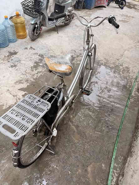 السلام عليكم بايسكل للبيع ياباني اصلي مال باله السعر 100
العنوان بغداد بلديات ***********
