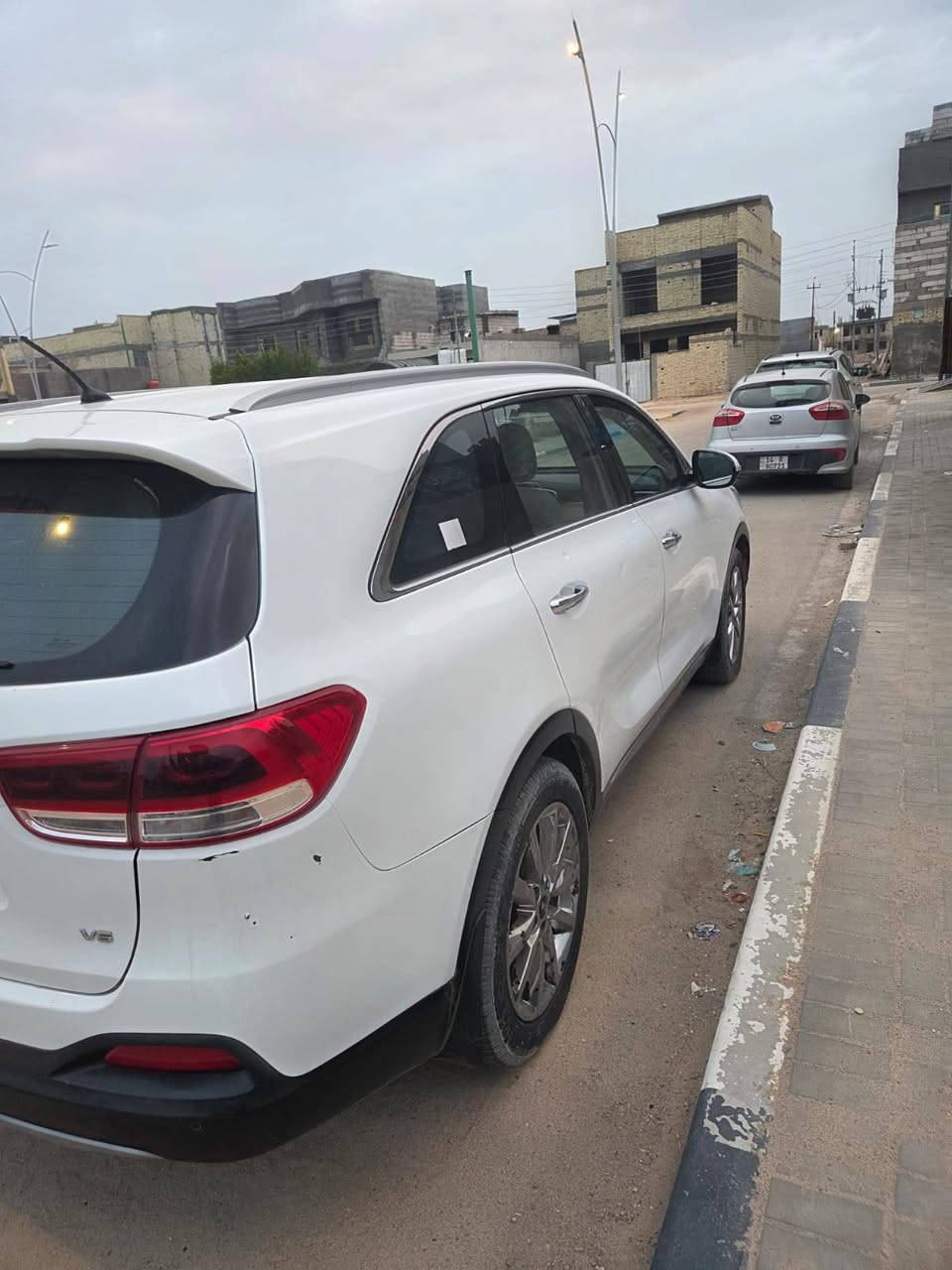 للبيع سورنتو وارد خليجي موديل ١٨ رقم اربيل جديد  سياره محرك 6فول مواصفات  سعر ٢٠٥ رقم ***********مكان بصره
