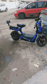 السلام عليكم ياولد دراجه شحن للبيع رايحه ب250وبيها مجال تواصل فقط على هذا الرقم 👈***********
