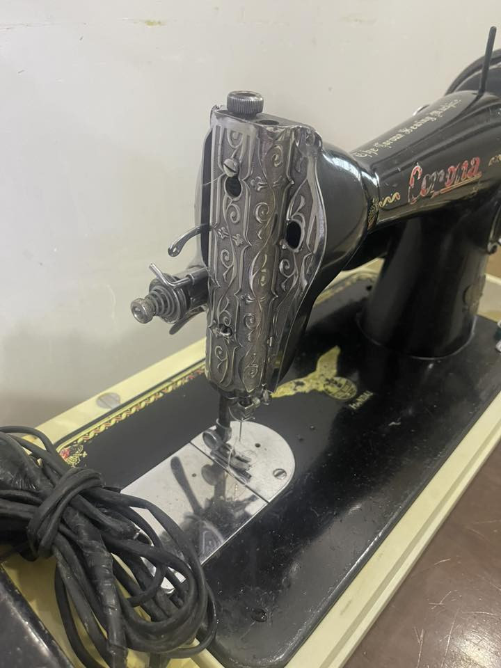 السلام عليكم
مكينة خياطة ياباني القديمة كاملة وشغاله ع فحص ماطورها ودواستها الاصلية
بغداد. واكو توصيل


**إذا كنت صاحب هذا الإعلان وتريد حذفه لأي سبب، رجاءا أرسل رسالة إلى الدعم الفني**