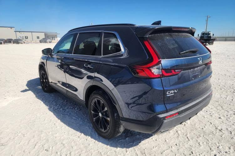 Honda CR-V Sport L Hybrid Blue 
من رخصة الادمن المحترم 
السلام عليكم ورحمة الله وبركاته 
للبيع او مراوس هوندا crv سبورت لاين هايبرد موديل 25 
حادث واضح بالصور 
مكانها عمان وسعر 178 ورقة اقل من سعر التكلفة 
تدخل باسم المشتري أو كتاب شهداء للعنده أو نقل للاقليم تترقم باسمه.


**إذا كنت صاحب هذا الإعلان وتريد حذفه لأي سبب، رجاءا أرسل رسالة إلى الدعم الفني**
