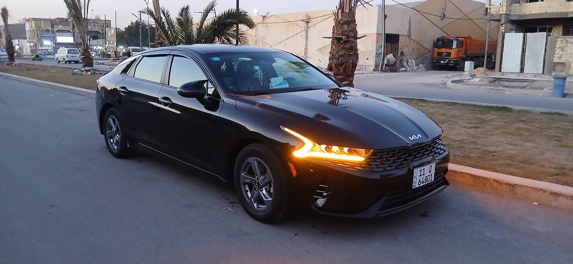 كي فايف K5
مديل ((2022))
 
رادار امامي خلفي 

 لايت زنون
مثبت سرعه 

بصمه

هاند بريك كهرباء

دخول ترحيب 

مكينه ٤ سلندر تيربو

حساس امامي خلفي 

شاشه جبيره

تحكمً ستيرن  

وباقي الموصفات المعروفه

ماشيه 82

السياره حادثهه  خلفي خفيف جدا 
 
السياره جديده كلش 

السعر 160
رقمي ***********
عنواني بغداد/ مدينه الصدر
