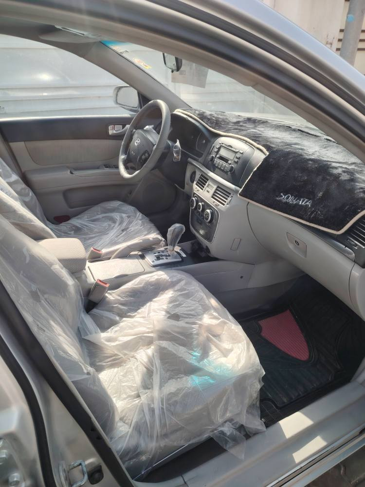 سوناتا 2008 مصبوغ احزام للجماليه اثر جراد ماكينه 2400 تدفئه تبريد شغال تخم تاير جديد *********** السعر 105 وبيها مجال
