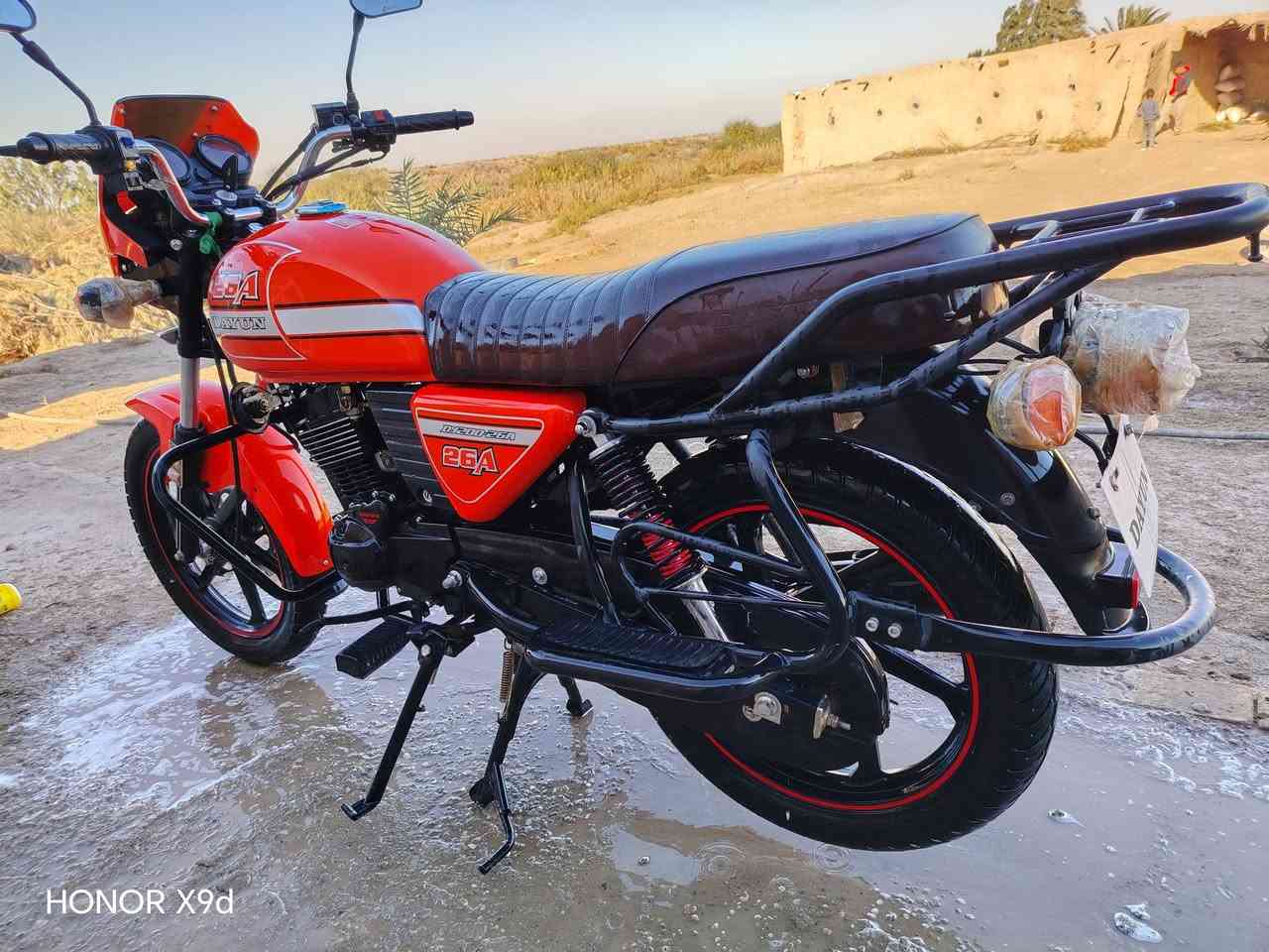 سلام عليكم 2024 قبل 15يوم من طالعه من الكيل اوراق سكنر الراجه جديد محرك 200 السعر 1550وبيه مجال ***********
