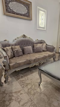 تخم تركي زان ١٠ مقعد وطبله وسط نظيف جدا مليون وربع قفل ٠٧٧٠٨٨٤٢٨٦٤