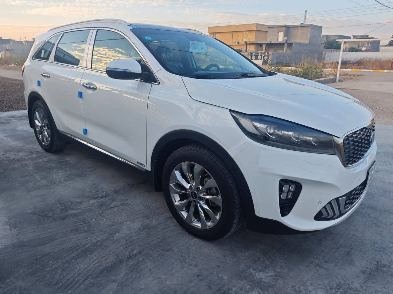 كيا سورنتو 2019 خليجي فول واحد على واحد  بسمنا رقم بغداد
كفاله من تبديل وصبغ 
عدة بارد بسيط 
ماشية 85 
4 بصمات + اشاير ترحيب عن الاقتراب +بانوراما 
شاشة كبيرة + تحكم مقود 
5 كامرات محيطيه دوارة 
كشنات جلد وكهرباء + تدفية وتبريد حتى بل كشانه الخلفية 
7 راكب + 3 قطع تبريد 
فور ويل + 4 انضمه قيادة 
بردات خلفية 
هندبريك بصمة 🫆+ مري شفط
صندوك كهرباء + ويل نيكل بلادي 
لد نهاري + عدسات زنون + شباك لد 
مكينه وكير بوضع الشركه 
بيها بارد بسيط بل باب وقبق الجنطة وداير الجاملغ 
السعر 250 وبيها مجال 
مكاني بغداد التاجي 
***********
