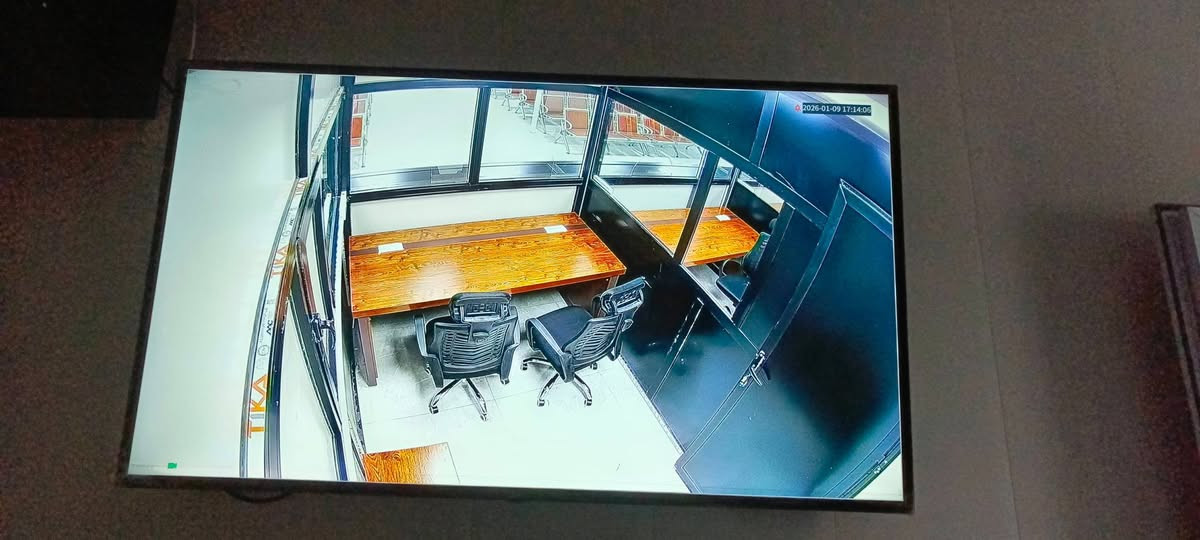 بسم الله الرحمن الرحيم
«وَقُلِ اعْمَلُوا فَسَيَرَى اللَّهُ عَمَلَكُمْ وَرَسُولُهُ وَالْمُؤْمِنُونَ 
          صدق الله العظيم

(الحمدالله تم تامين احد مواقع تابعة الى #وزارة #الداخليه   في بغداد  منطقة شارع فلسطين  )

منضومه  كامرات نضام انلوك تجميع من ماركه دهوا  الاصلي دقه 5 ميكا  فول كلر صور وصوت 

الموصفات :
 ✅كامرات  عدد 32 دقه  دقه 5 ميكا بكسل  حقيقي  ملون ليلي نهاري  دبل فلاش  
   من ماركه  دهوا  لاصلي وكاله ) 💯👌

✅جهاز xvrنوع  دهوا   الاصلي  دقه 32 ميكا  العربي الحديث 

✅بكره واير طول 250  متر
 عدد 4 بكرات  نحاس الاصلي المسلح  القطري 

✅هارد 12  تيره  البنفسجي الاصلي  

✅يو بي اس عدد 2 سعه 1500/ 220V  نوع شاهين الاصلي 

✅محولة خارجية سعه 2 انبير عدد 32 محولة

✅ راك حجم 6 يونت الثقيل الاصلي

✅ كيبل HD دقه 4K الاصلي  طول 5 متر

✅ ماوس لاسلكي الاصلي 

▪️مع ضمان 2 سنه   حقيقي صيانه وستبدال   في جميع ملحقات 

 ▪️نصب حترافي👌 و دقه في العمل 💯💯

‼️وتم ربط كاميرات على هاتف فقط حسب طلب زبون
عن طريق برنامج خاص شركه دهوا DMSS‼️

❗️❗️ملاحضه  اماكن الكامرات حسب طلب زبون❗️❗️
 
*********** مهندس يوسف 

🔴ومتوفر جميع انوع كامرات الاصلي وكاله 
بيع ونصب وصيانه جميع انوع كامرات 

🔴والعمل في جميع مناطق بغداد كرخ ورصافه 

ويوجد ايضآ توصيل في بغداد وجميع محافظات 

🔴ومتوفر كشف مجاني للموقع  

#كامرات 

للستفسار ***********وتساب 
#دهوا
#اسوار 
#هيكفجن
#شاهين
