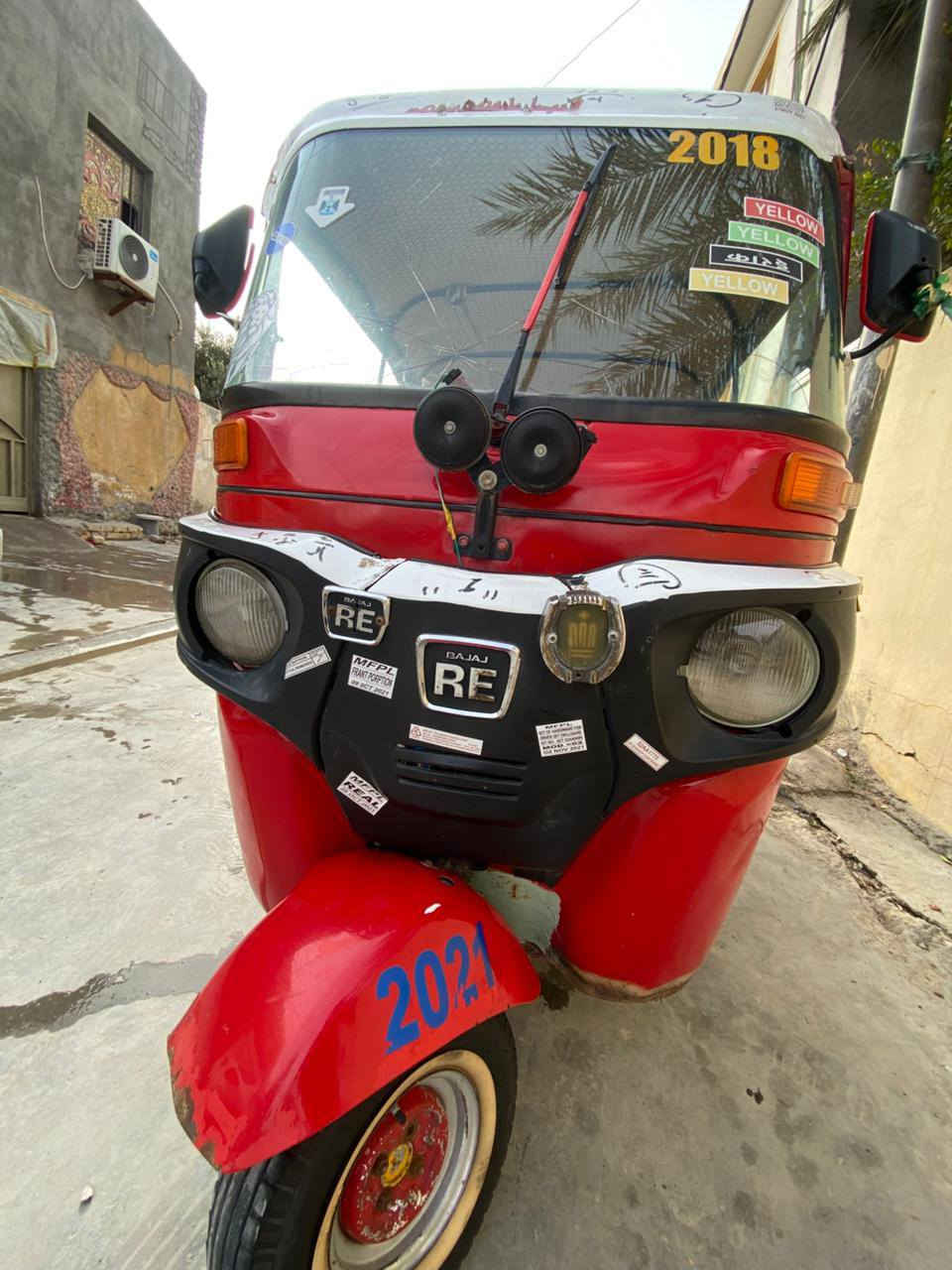 تكتك باجاج للبيع ١٨ أوراق
تكتك خير من الله ماناقصهه شي ***********
