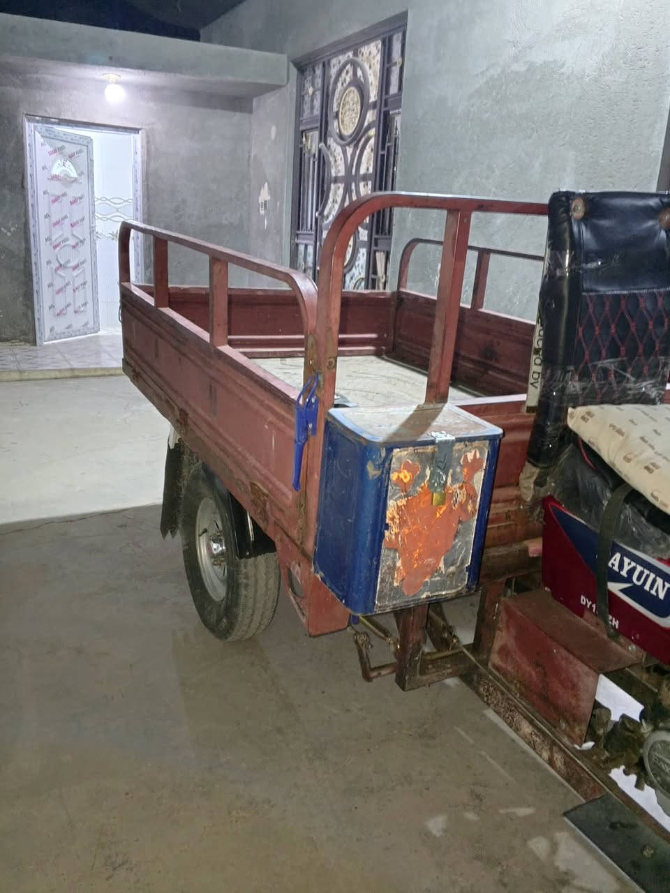 السلام عليكم ستوته رقم واسط الماني للبيع موديل 2011 سنويه صاقطه كهربائيات شغاله خير من الله مال جناي اكسن هوه وتايراته جديد صدر جديد دبلات خلفيه واسط قضاء الموفقيه  السعر مليون وربع وبيه مجال الشراي اتصل وتدلل 

***********
