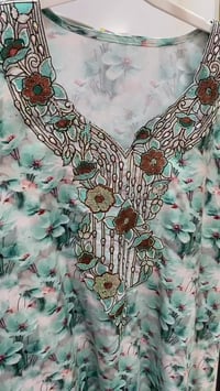 مخاوير • حرير هندي • تطريز يدوي