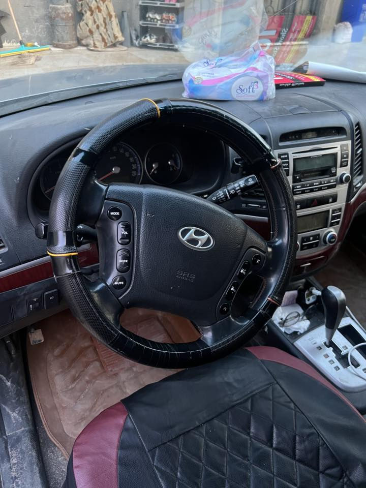 سنتافي ادوات مديل2008 مكينه كاز  متومه سنويه ورقم شمالي تستلم حصه من اي محطة سياره جاهزه مكينه وكير جدد خير من الله من كلشي تبريد تدفئه كشنات جلد بلاد كلشي شغال بيها نضيفه كلش ويل18الحجم المرغوب حدادية جديدة تحكم استيرن وتايرات جدد مكاني بصرة مامتواجد عالفيس
السعر 50ورقة 
رقم الهاتف***********
