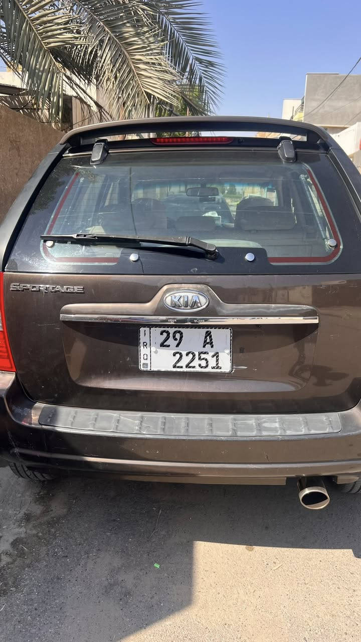 سبورتج 2008 خليجي 
اللون : جوزي 
الرقم : واسط 
بيها جاملغ جهة السائق صبغ ( بدون ضربة بدون دواخل ) 
گير و محرك شرط فول نضافة و بدون فتح و  بدون رواجز 
عليها ادامة كاملة 
تخم تايرات جديد 
تخم نوزلات 
تخم بلكات 
تخم مجاول 
فيت بم 
حساس صالنصة 
لايت ليد نهاري عالي ناصي
مكانها النعمانية 
السعر : 108$ مجال بسيط جداً 
***********

