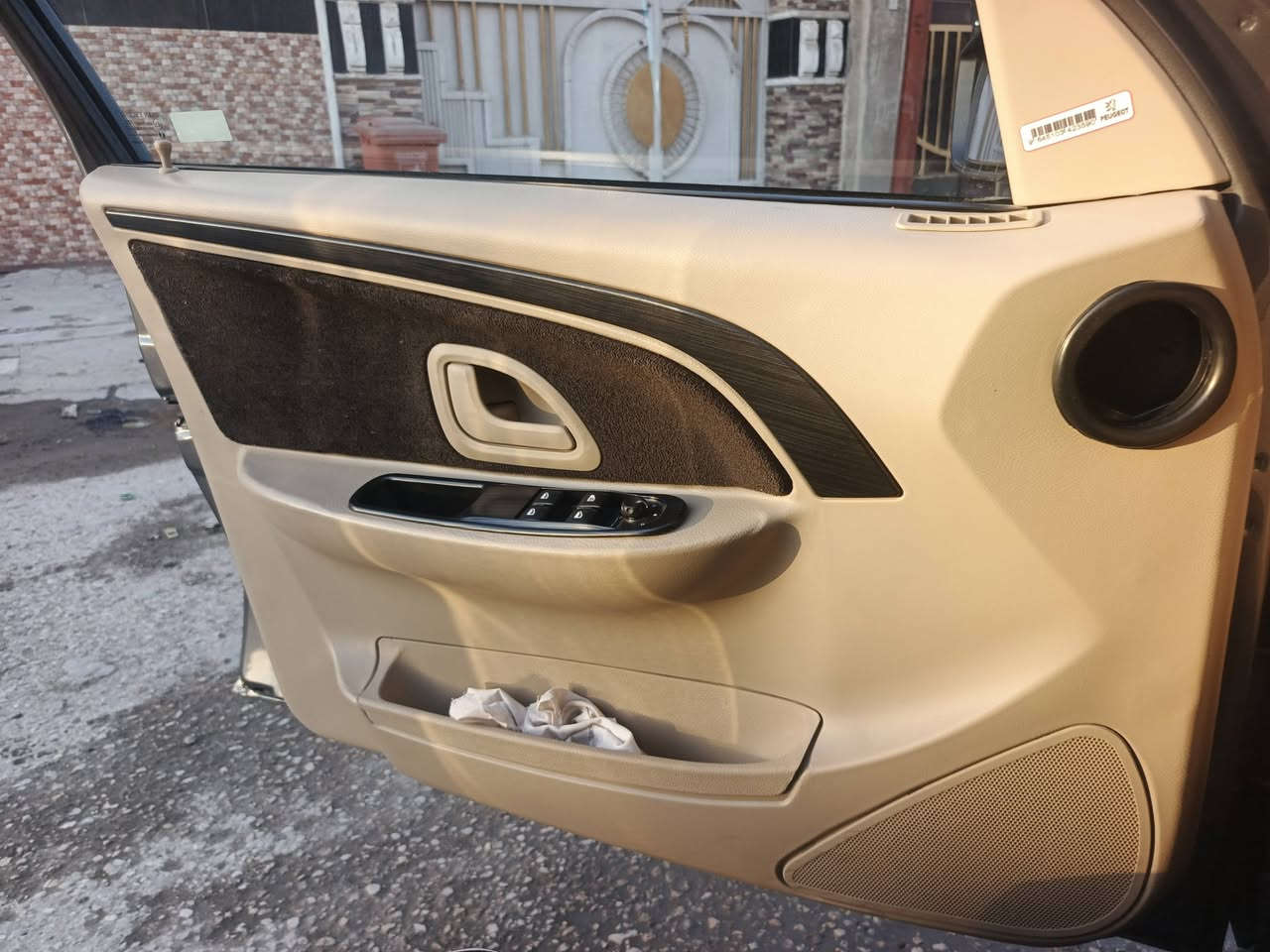 للبيع موديل ٢٠٢٤ ماشيه ٨ الالف سعرها ٨٨ ورقه مكانها الدوره ابودشير اتصال *********** بسمي شرط مكاتبه مروريه مكفوله من كل الشي والحمد الله
