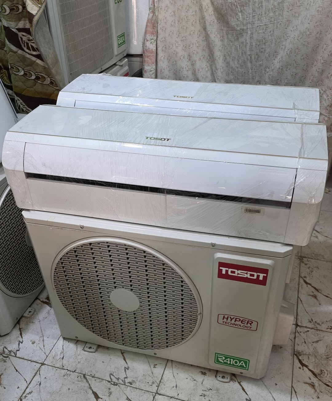 سبالت توسوت هايبر  (حجم واحد طن ) 
اعتيادي وليس انفيرتر 
انتاج 2024 مستخدمات شي قليل كم شهر  
  بعدهن بضمان الشركة 
ملحقاته كامله بواري ريمونت قاعده وايرات غازه مال الشركه مقفول 
سعرهن 600 ثنينهن الواحد 300 
يرهم مراوس اذا عندك قديم ناخذه 
📍مكاني بغداد قريب الشعب بوب الشام
 للاتصال ***********او  وتساب 
                 ***********
يوجد خدمة توصيل🚛 لكل المحافظات
