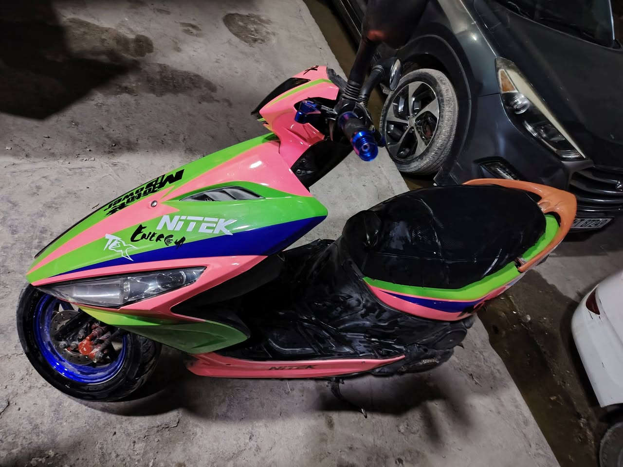 السلام عليكم
ملاحظة/ الويلات البلادية موجودة واليدات البريك ويجي وياهة سستم دمام آني عدلت عليهة
للبيع ماكس مضلع دراجة مكفولة كفالة عامة من تاير للتاير دراجة اي نقص مابيهة كلشي شغال بيهة لا تراسلني تكلي شبية نقص اي نقص مابيهة مكينة ما مفتوحة سلف هندر كهربائيات شغالة دراجة نازلة صارلهة 6 اشهر من رمبة دراجة تترحملي عليهة مكاني دورة السعر 550 شراي اتصل واتس اب وبيك خير وتدلل ***********
