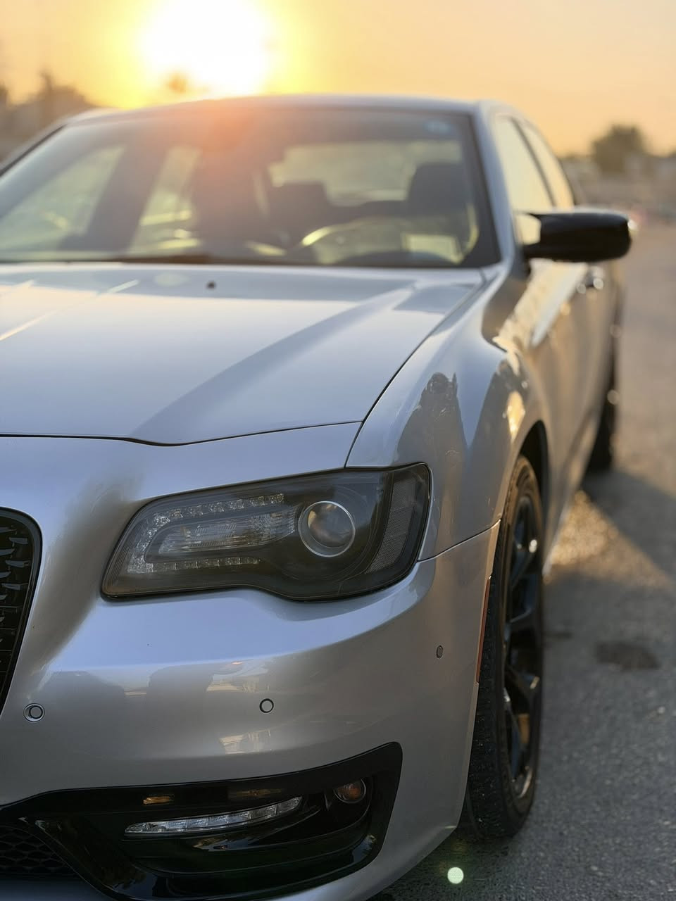 السلام عليكم 
اوباما s
2020 موديل اصل وفصل
السيارة جديده بل كارتون 
(بدون ايرباك)
بيه قطعه صبغ فقط جاملغ ايسر امامي
وداير جاملغ خلفي بيه تكحيل كارت
مكينه كير صدر كهربائيات مكفوله
داخله جديد ١٠٠٪؜
سعره ٢٣٠ 
ورقه مال بيع او مراوس
للاستفسار 
*********** واتس
بغداد
