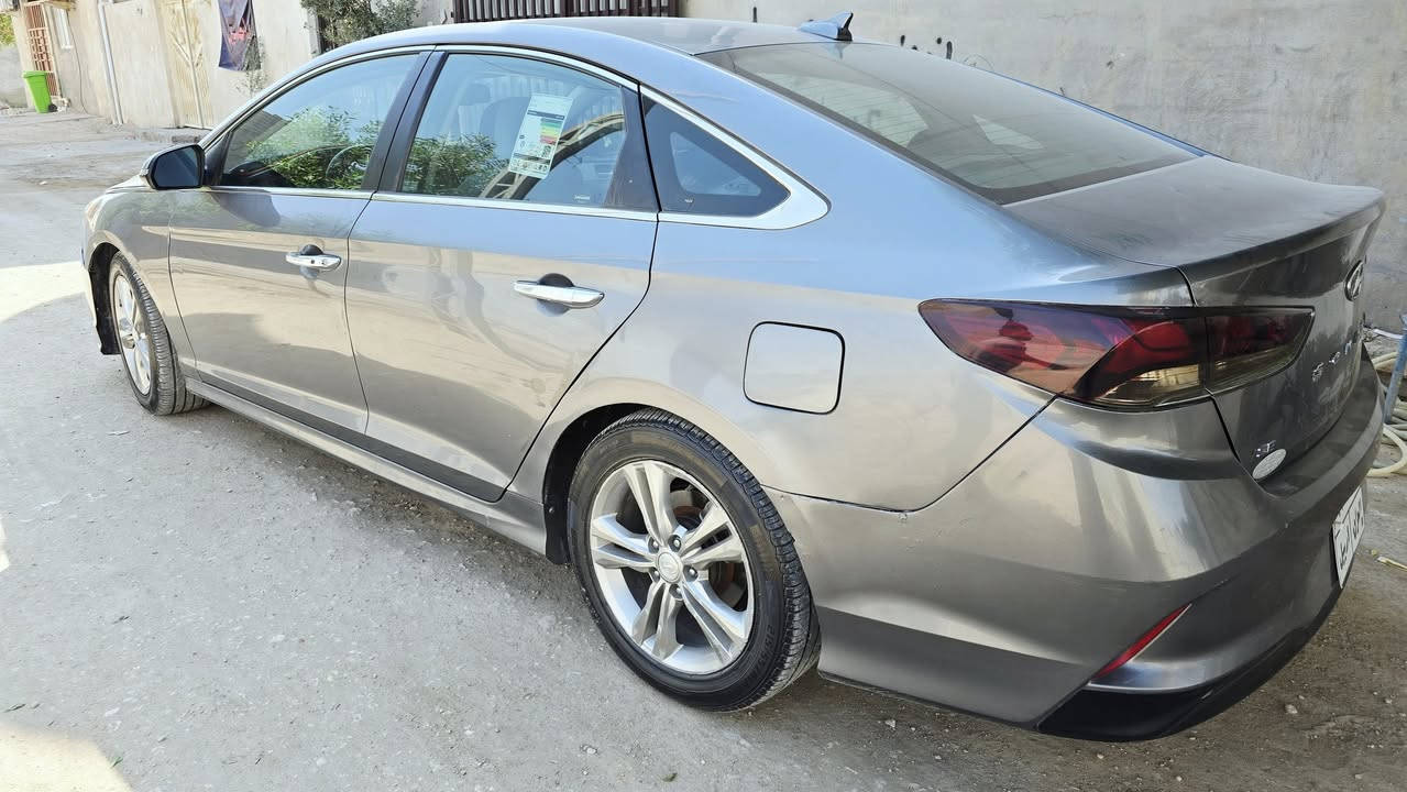 السلام عليكم للبيع سوناتا امريكي
2019

امريكي

مواصفات سيارة 

رادار مري + اشاير مري

بصمه + ابواب بصمه

تحكم استيرن

تخم اطارات جدد.                  

تبريد تدفئه + كشنات تدفئه

قطعتين تبريد         

سيارة فوووول مواصفات ما عدا فتحه 

رقم اربيل...... تحويل + وكالة اني حاضر 

#سيارة_ماشيه________73 ااااالف

محرك كير مكفولة مامفتوحه

مكان سيارة كربلاء.           

                

سونار موجود بالمنشور                     #سعره 125 وبيه مجال  

***********
