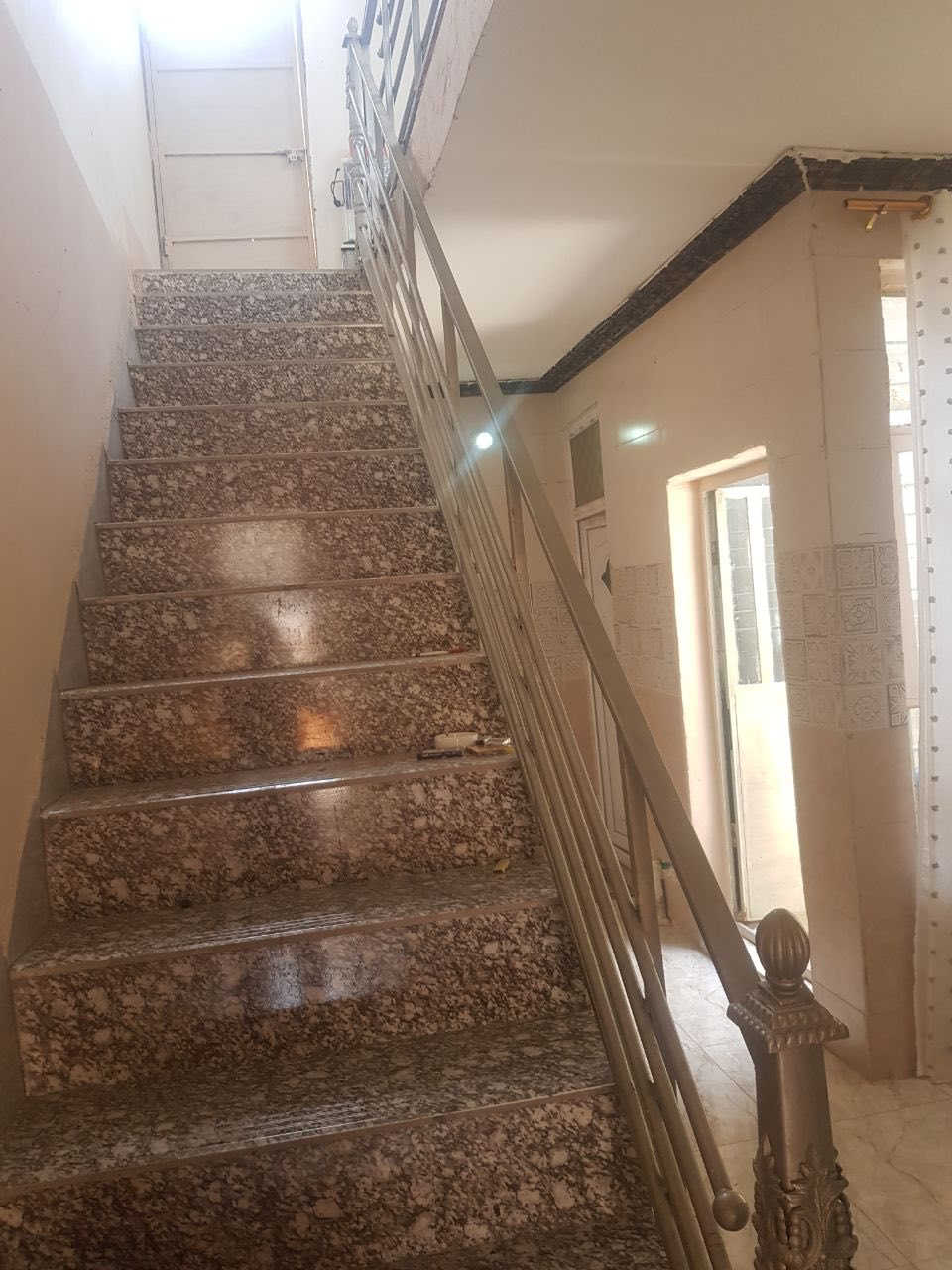 بيت البيع الراشدية 7نيسان حي الكوثر بلزراعي طابق واحد البناء طابوك الواجهه 5 النزال 20السعر 80 /***********
