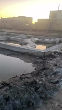 قطعه للبيع بحي الرياض مكان مميز ركن تفتح على شارعين شارع 20 وشارع فرعي...