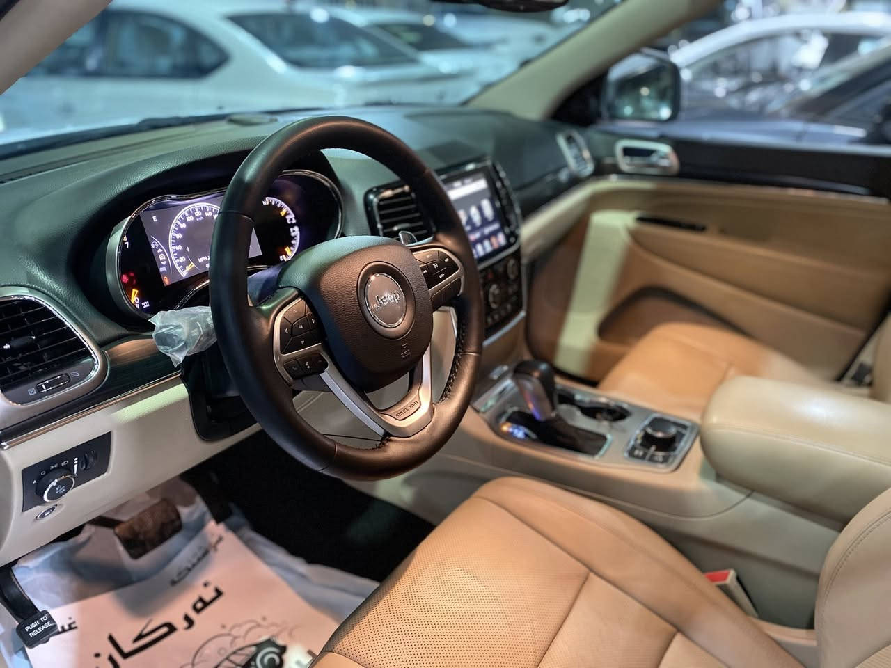 جيب گراند شيروكى موديل 2019 سياره كلين تايتل دعامى لل دعامى مكفول كفاله عام تعديل سبوغ تكعيك كولشى مابيها مواصفات لميتت پلاس 3 شاشات كشنات حار بارد سعر سياره نيهاى 263 قفت ملاحضه قبغ محرك مفتوح بس بدون صرف دحان رقم ساحب ***********
