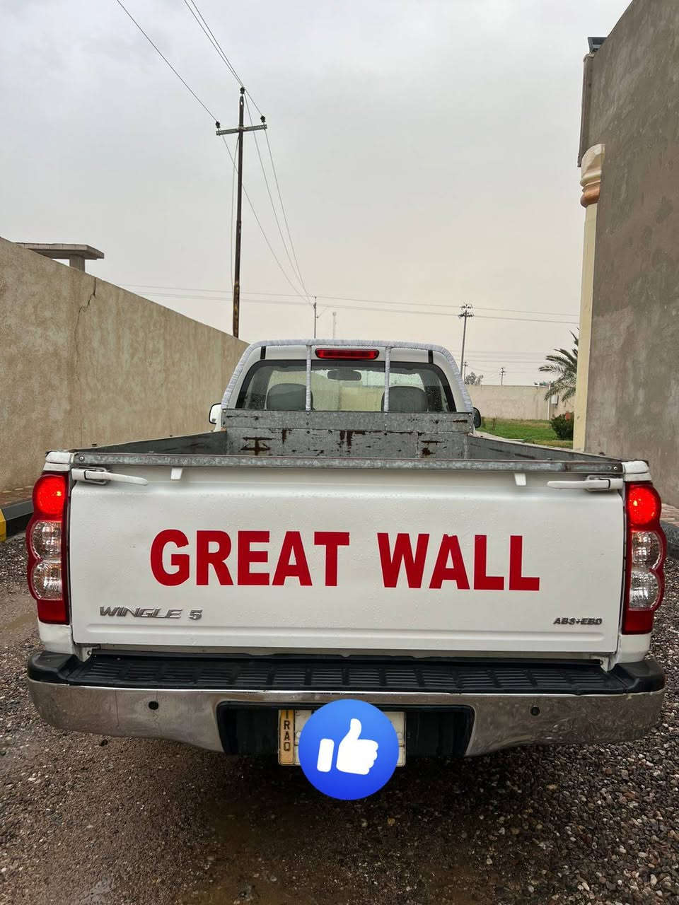 سلام عليكم كريت ويل 2013  مكينه وكير جدد تبريد ثلج ❄️ كهربائيات كله شغاله سنتر لوك حداديه جديده. تخم تايرات جديده سياره جاهزه ٥ جنكال
السعر ٧٠ بيه مجال بسيط.    مكاني. البصره 
اتصل *********** بس الشراي ينتصل بيع فقط //
