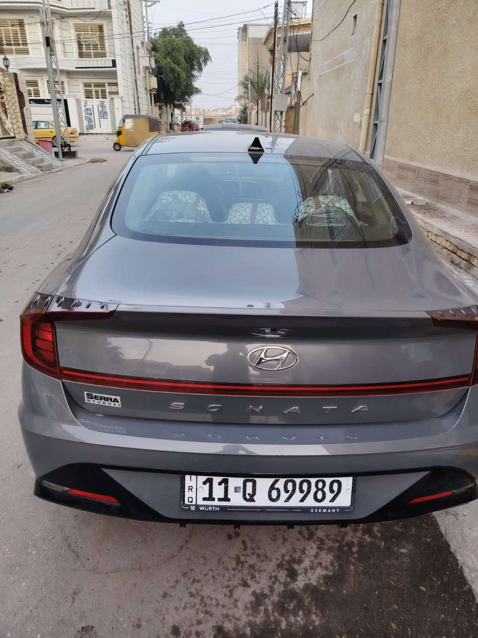 السلام عليكم
سوناتا 2023  SEL لون أسمنتي 
رقم بغداد حره 
محرك 2500 تنفس طبيعي مو توربو 
بدون حادث بدون غرف بدون تبديل بدون بارد كفاله حتى دعاميات
تشغيل عن بعد 

كشن السائق كهرباء 
شاشة تدعم الكار بلي 
اوتو هولد 
سايد بريك بصمه 
3 بصمات تشغيل وأبواب 
نقطه عمياء رادار جانبي 
قيادة ذاتيه 
توقف ذاتي 
تحديد مسار والمحافظة على المسار 
كروز سرعه تكيفي يعدل السرعه تلقائيًا
لايت LED اوتو 
السياره جاهزة من كلشي 
١٩٥  مجال قليل 
مكان السياره ميسان
***********
