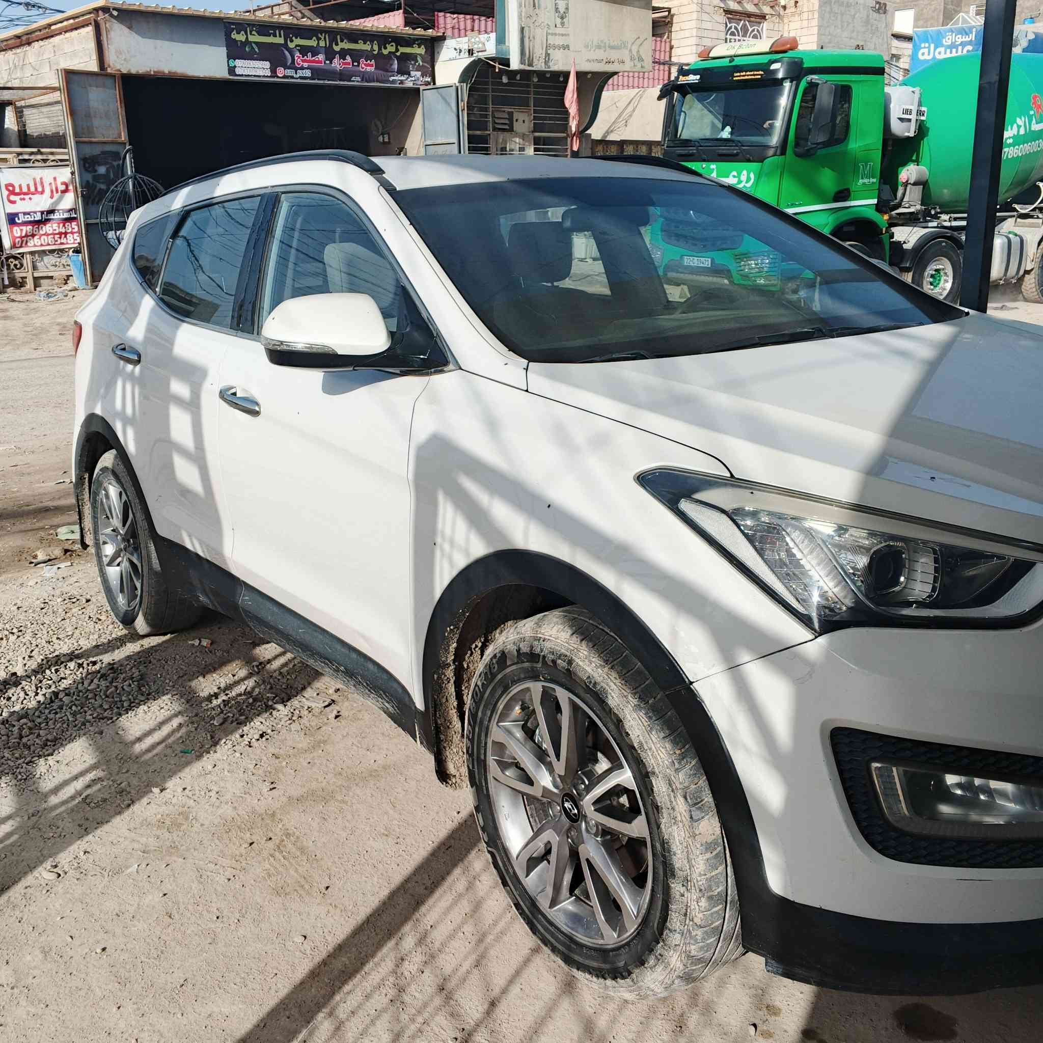 سنتافي للبيع مديل 2014 مكينه 2400 تحكم ستيرن 7راكب كفاله عامه سياره عل وضع الشركه دواخل بل كارتون شرط اذا لكيت زلغ لو فطر بل دشبول او بل كشنات لو بل بطاين اكون خسار دواخل لونين سياره جديده بمعنه الكلمه لونه ابيض صدفي ماعليكم بل صوره والله احله من الصوره سنويه لل27 مال جناي ماذب عليه ربع بس الجامه الاماميه بيه فطر وتكحيل قلم بل جاملغ الامامي مكدار اصبع فقط مكان نجف كوفه شارع المعمل *********** السعر 155وبيه مجال حك الجيه
