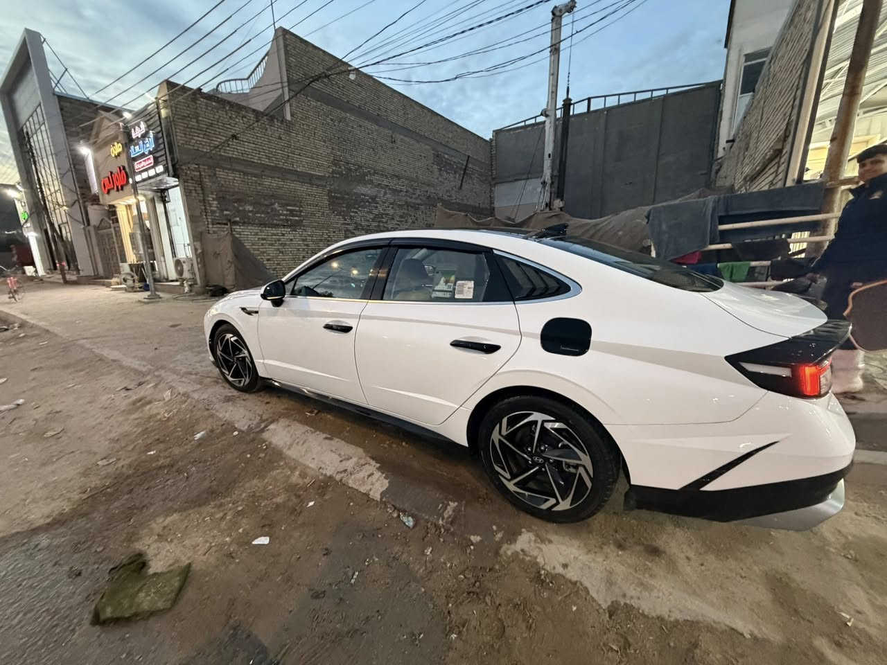 سوناتا 2024 خليجي Limted
السياره بيها بارد عدد٢ صغير جدا 
ماشيه 70 الف كيلو
***********
المكان النجف
السعر 210 ورقة
