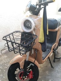 دراجه R9 للبيع  مواصفاتها معروفه  شاشه ومثبت سرعه وسماعات بلوتوث وشاشه...