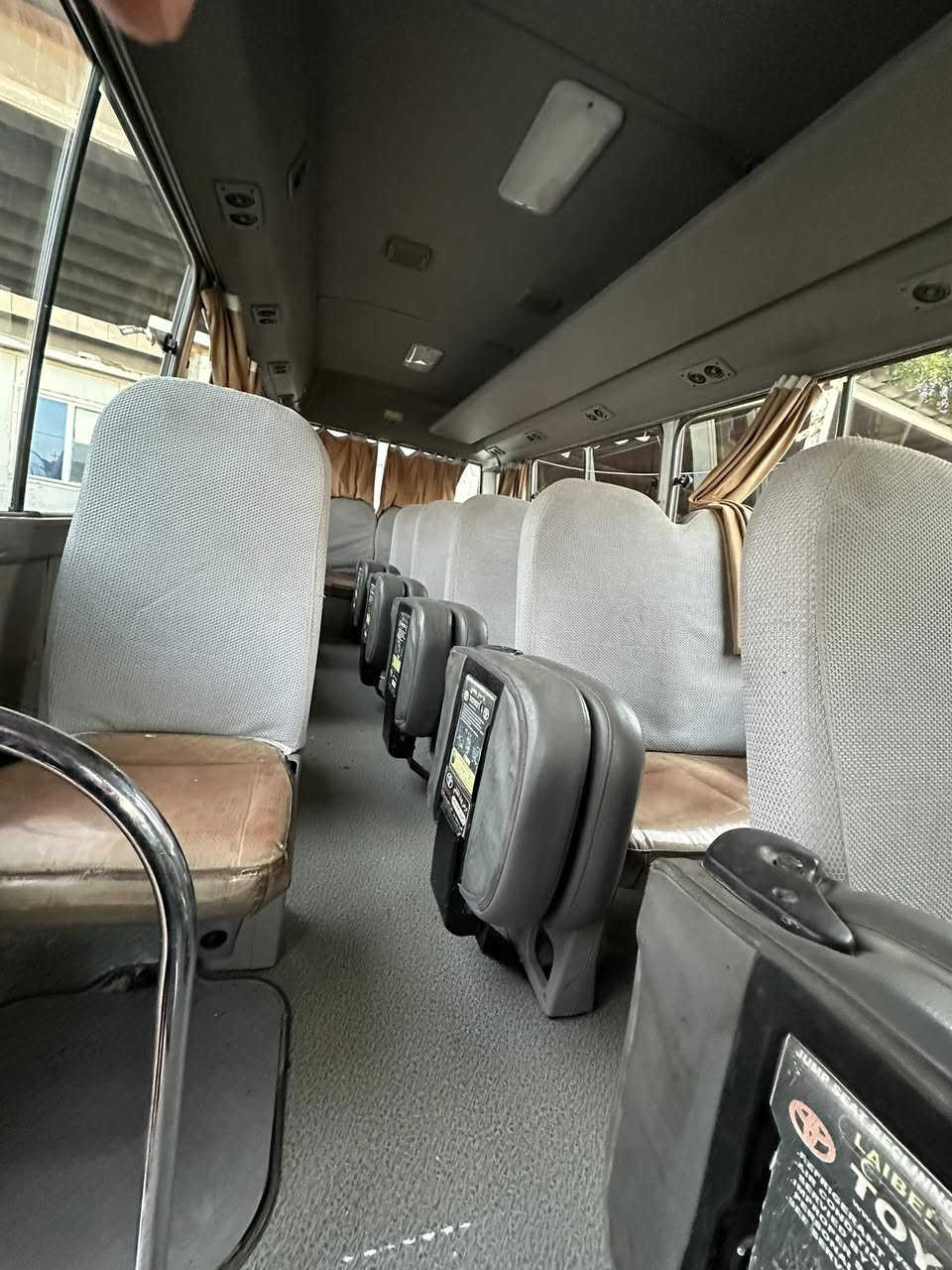 كوستر 2015 مكفواله عده هذا صبغ الي مشر عليه مكان كربلاء *********** ممتواجد على نت فقط تصال
