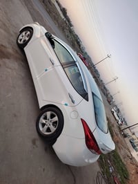 النترا • ٢٠١٢ • محرك ١٦٠٠