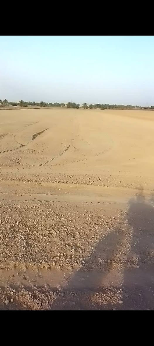 السلام عليكم 4دوانم للبيع واجهيه 40 ونزال 250 السند بسم شخص واحدسند 25الموقع قريبه عله مزارالعلويه شريفه ع منطقت البو عرايس للستفسار اكثر تصال علرقم ***********
