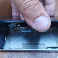 ايفون 5 • بدون بطارية • للقطع