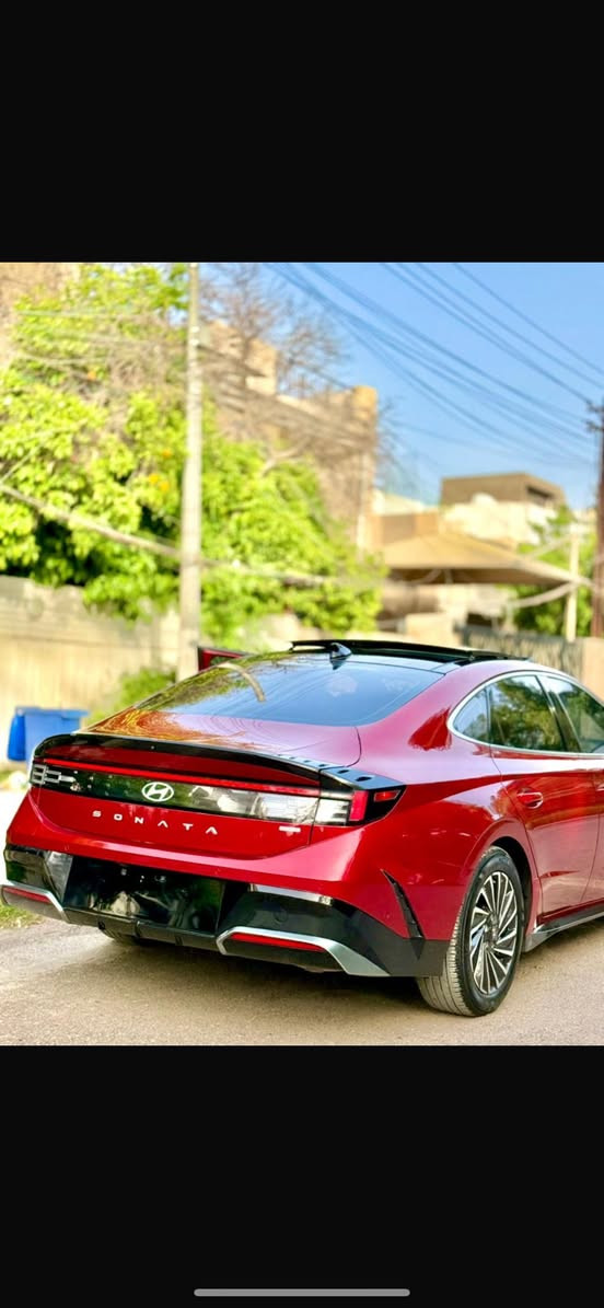 🚘 هونداي سوناتا 2024 هايبرد
🔹 محرك 2000
🔹 فئة لمتد — فول مواصفات للأخير
🔹 رقم بغداد وبأسمي

📌 السيارة جديدة جداً وبدون أي نقص

🔧 البنيد PDR بدون صبغ
▪️ وصبغ ربع چاملغ خلفي بسبب التحميل طخه بسيطة جانت  فقط

📸 صور الحادث مرفقة بالمنشور 

📍 الموقع: بغداد — حي تونس
السعر 217
📞 ***********
