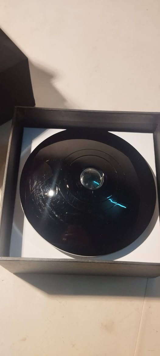 جهاز تحكم عن بعد ذكي يعمل بتقنية الأشعة تحت الحمراء عبر الـ Wi-Fi، ويتميز بالتالي:
التحكم الذكي: يتيح لك التحكم في الأجهزة التقليدية التي تعمل بالأشعة تحت الحمراء (مثل التلفاز، التكييف) عبر الهاتف الذكي.
توافق واسع: يعمل مع منصة Tuya الذكية، مما يسمح بدمجه في منظومة المنزل الذكي.
إعداد سهل: يأتي مع دليل بدء التشغيل لتبسيط عملية التوصيل والإعداد.
تطبيق مخصص: يمكن إدارته بالكامل من خلال تطبيق الهاتف الذكي المرتبط بـ Tuya.


**إذا كنت صاحب هذا الإعلان وتريد حذفه لأي سبب، رجاءا أرسل رسالة إلى الدعم الفني**