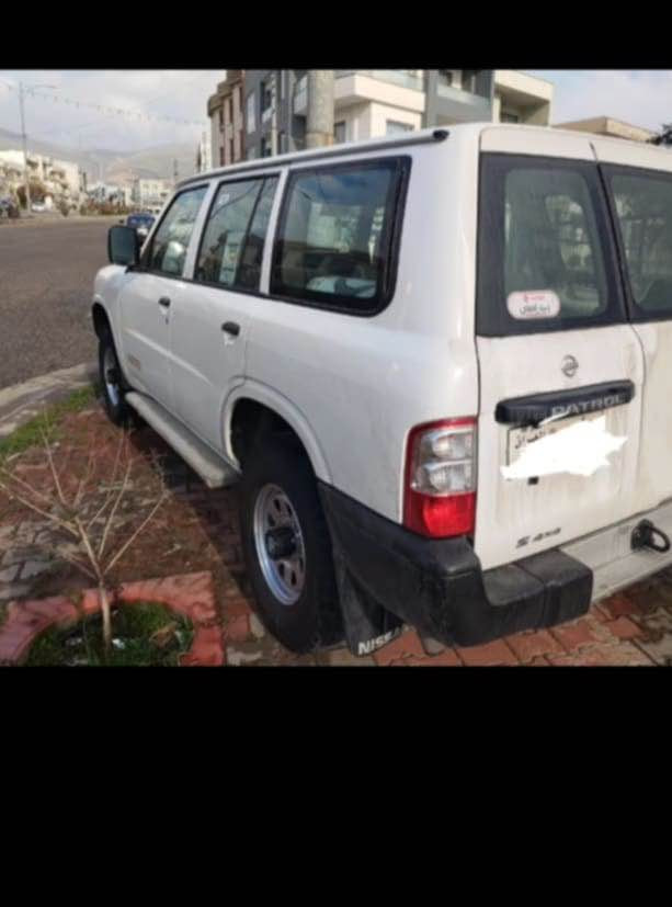 نيسان پاتڕۆڵ 2001 محسن مەکینەی نازەتەشفیت هەردوئەکسلی لۆک ساڵۆنسای بیلاد سفرە لەسەری کلاجوعەینەی شەریکە تازەگۆڕدراوە تاقم لایتی پێشەوەی تازە ئەسڵی لەسەرە سەیارەکە بێ مەسرەفە کامل مەسرەفی کراوە ئاڕمی پلاستکی سلێمانیە  سۆنەرەکەیم داناوە سعری 110 گەر مشتەری نیت سەرمان مەئێشێنە لەگەڵ ڕێزم  
ژم  خاوەنی *********** السليمانية, العراق
