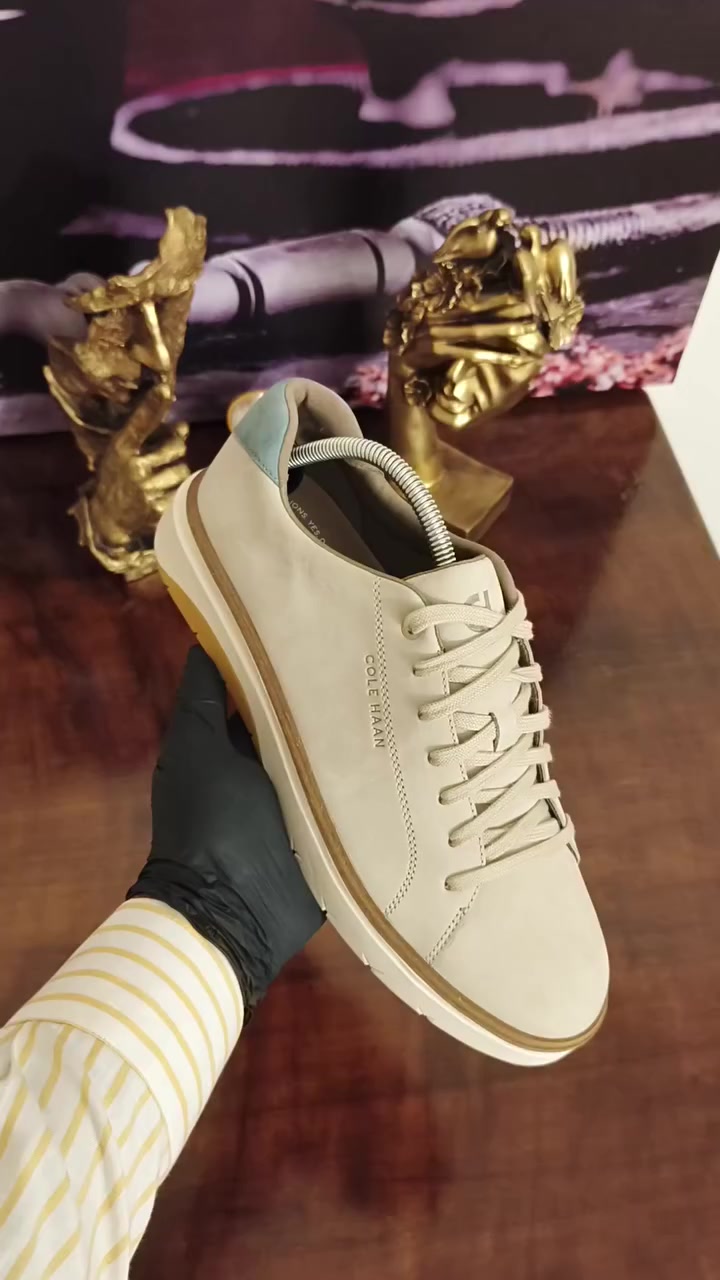 للحجز و الاستفسار 
تاخذ سكرين رقمك وعنوانك 
على *********** واتساب
