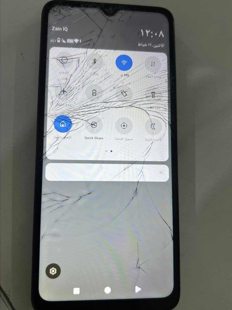 ريدمي a3 للبيع بدون ملحقات كسر بالشاشه سعرها وي الشد 20 تلمس بدون اي مشاكل العنوان البصره الزبير تواصل خاص او واتساب *********** السعر 100 وبي مجال
