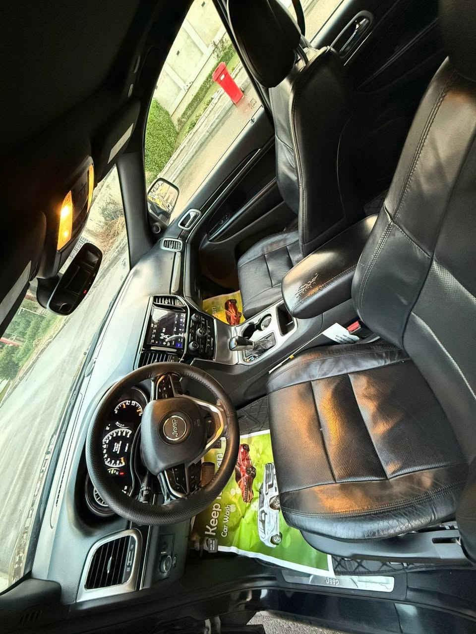 سلام عليكم
  جيب للبيع موديل ٢٠  لمتد بانوراما  جنطه كهرباء  كشن حار بارد  كشن خزن ميموري ستيرن كهرباء تشغيل عن بعد وبيها بعد مواصفات هواية  ماشيه ٧٠  الف السعر ٢٦  وبيه مجال بسيط 
مكانها بغداد  
***********
