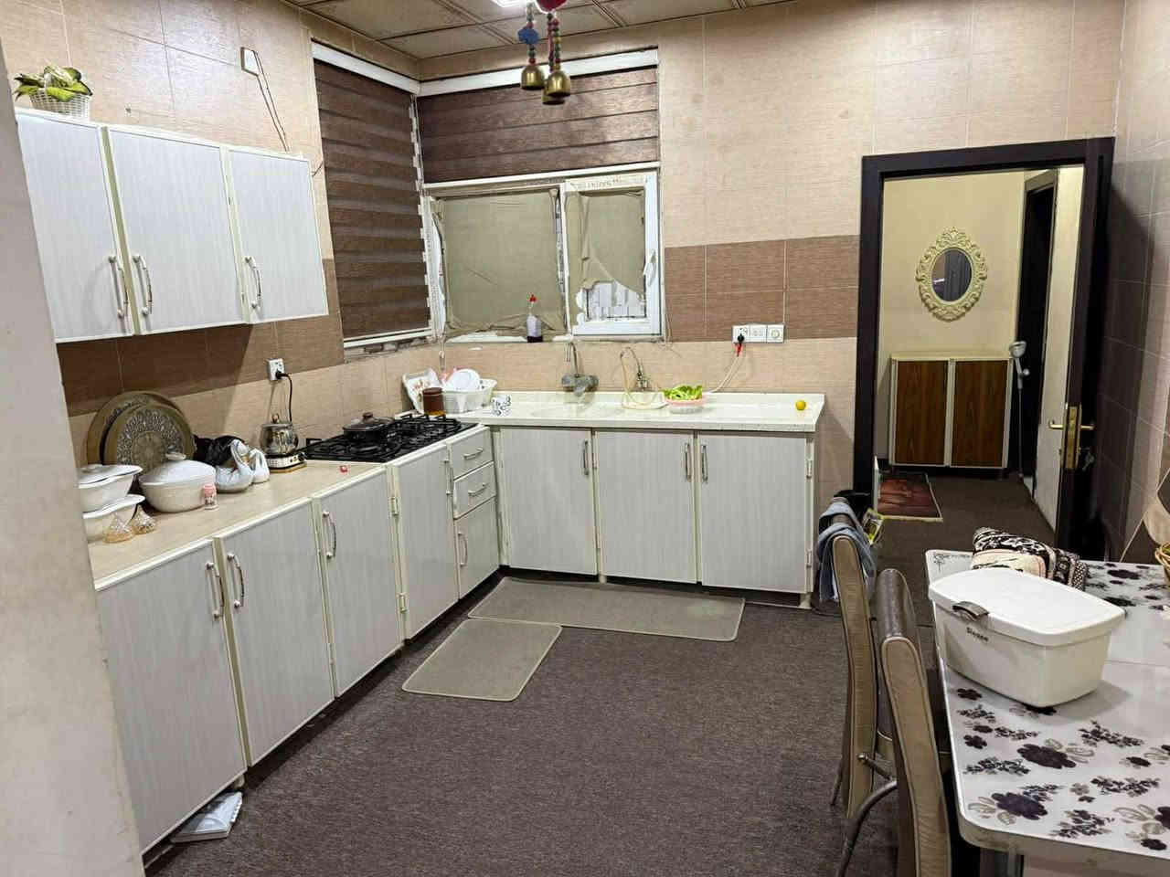 🏘🏘بيت للبيع ديالى خانقين / مجمع اورانوس خلف المحلات كدامة حديقة 
مساحة 200 متر طابو صرف طابق واحد 

2 غرفة نوم واستقبال وصالة داخلية ومطبخ ومجمع صحيات وبيتونة وكراج سيارة وحديقة 

السعر / 650 ورقة بي مجال 
يعني 6 دفاتر ونص بي مجال 

للأستفسار اكثر اتصال بالارقام فقط 
***********
***********
مكتب فريا موفق للعقار
