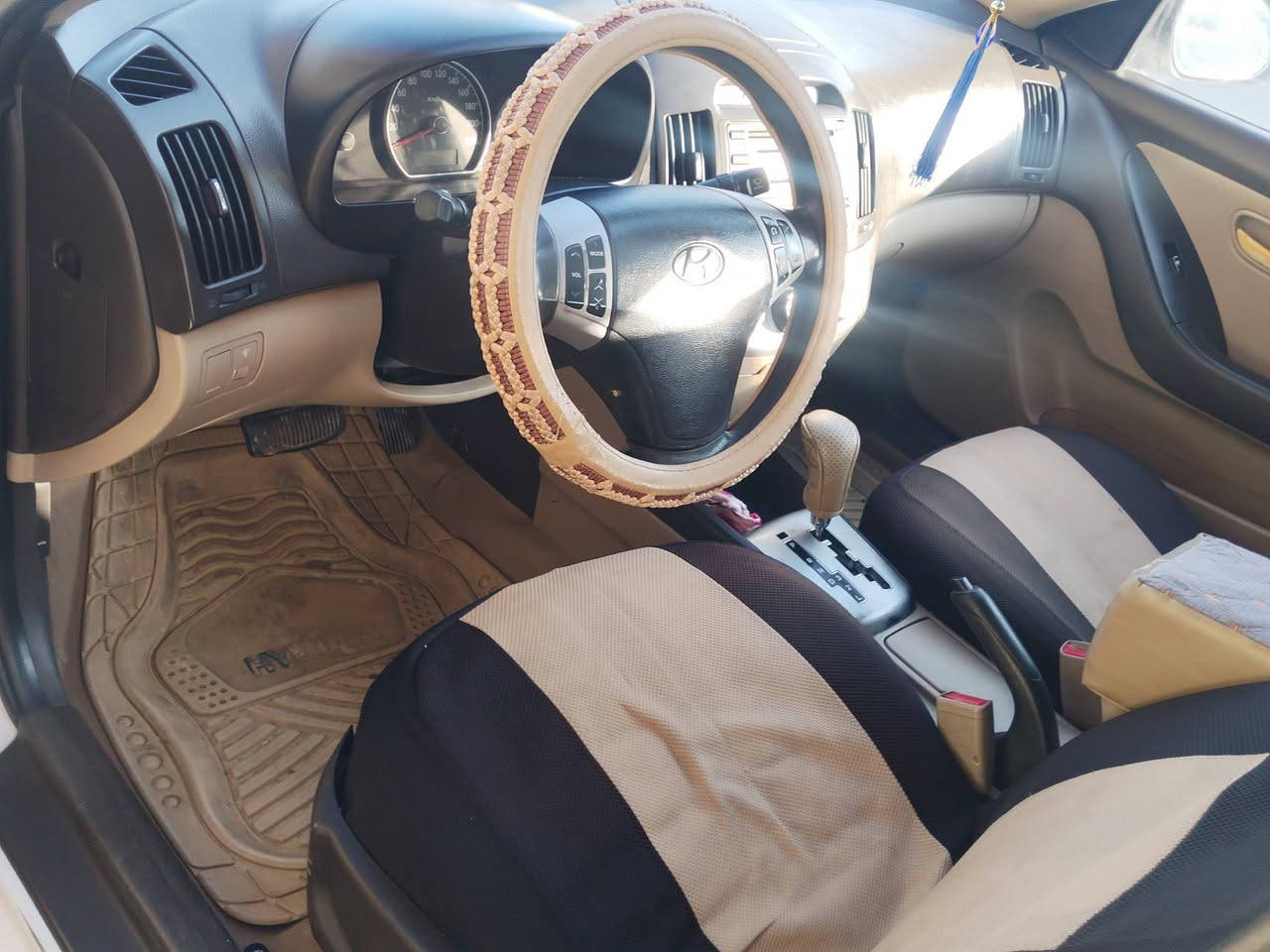 انترا للبيع موديل 2011
سياره بيها باب السائق صبغ فقط
رقم نينوى سعرها 126 وبيها مجال
***********
***********
